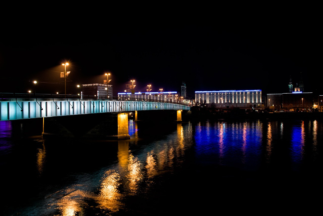 Linz bei Nacht